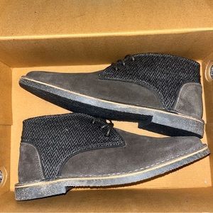 Mens Kenneth Cole size 8 "Passage Boot" in Grey Unworn!